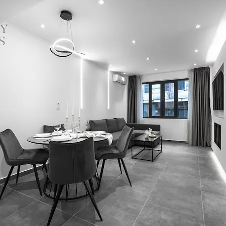 Maison Cristal, The Luxury