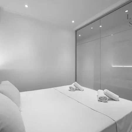 Maison Cristal, The Luxury Lejlighed