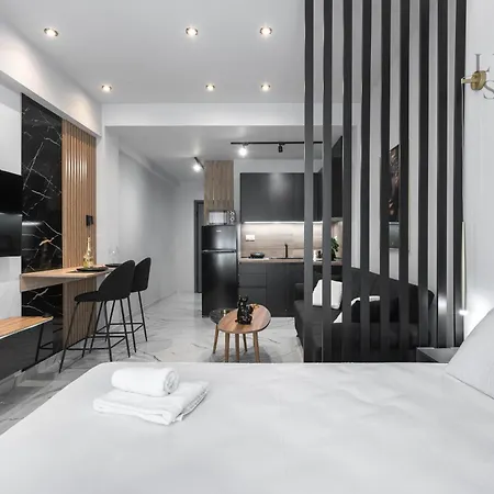 Maison Cristal, The Luxury