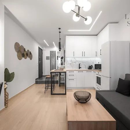 Maison Cristal, The Luxury Daire