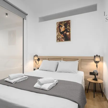Maison Cristal, The Luxury *