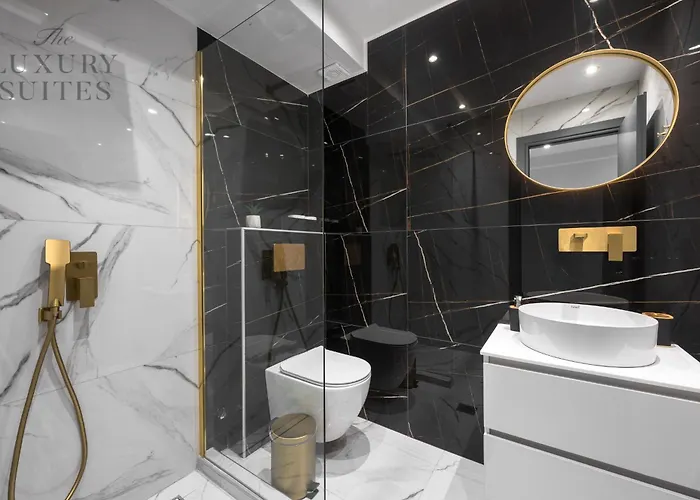 Maison Cristal, The Luxury